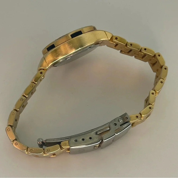 Women's Aerial "It's About Time" Quartz Watch - Gold Toned Case and Link Band - Picture 8 of 12